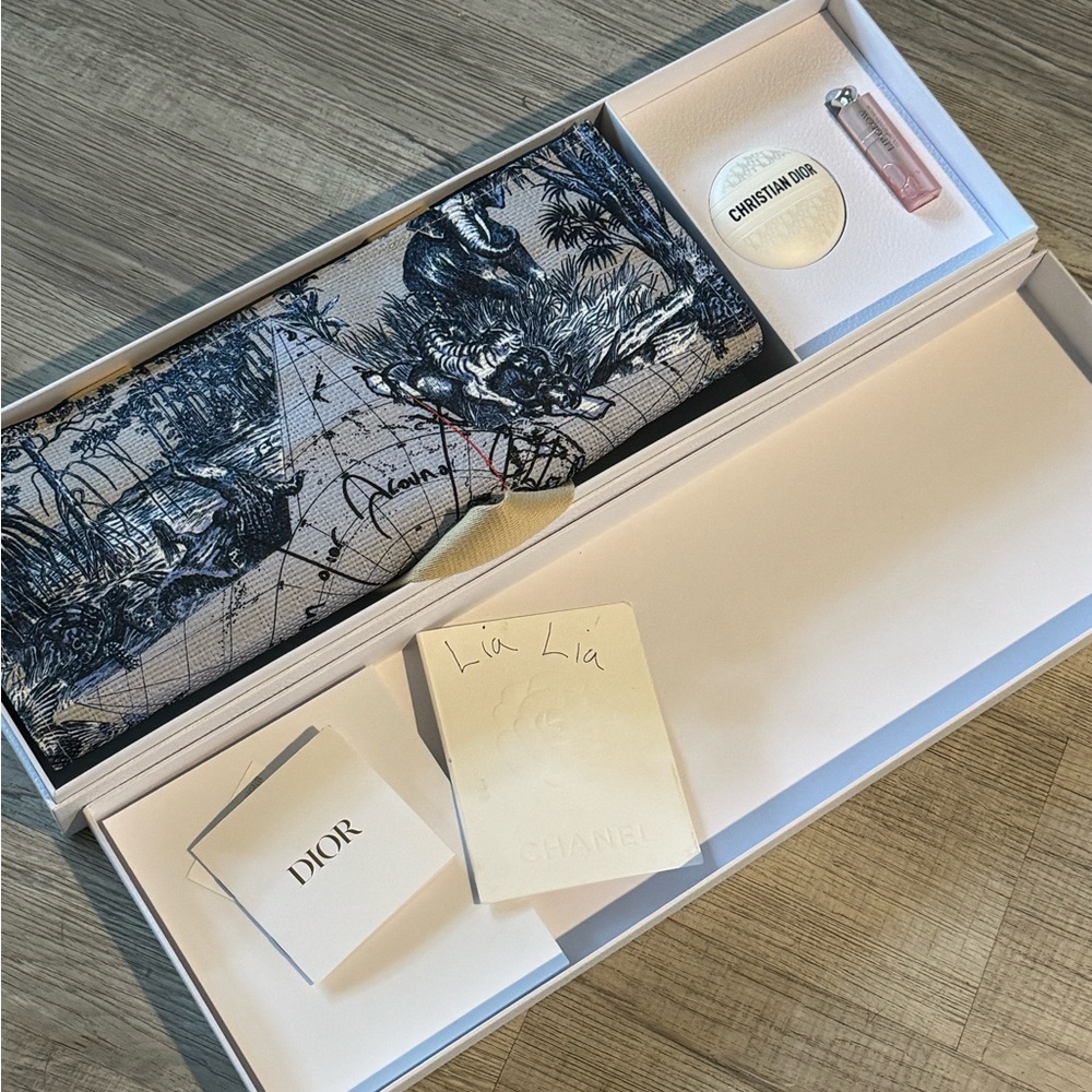 Dior